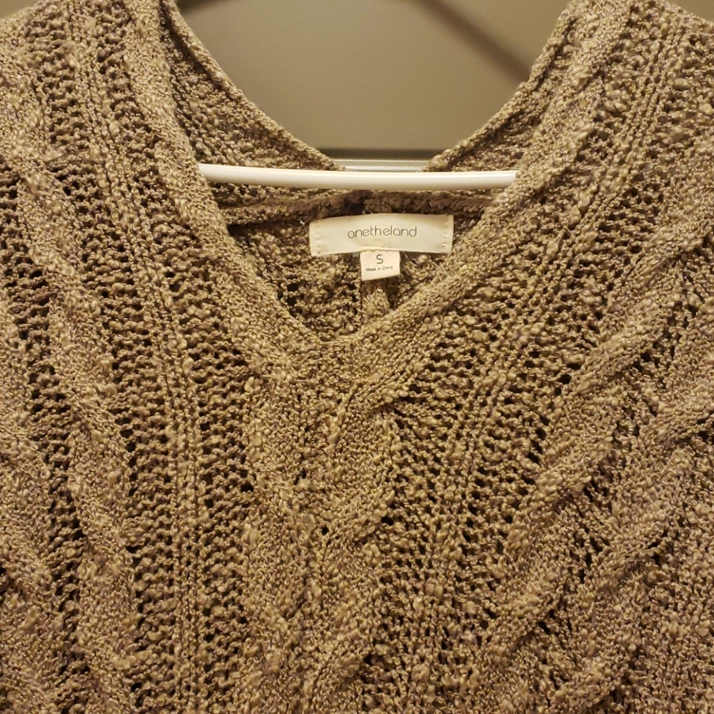 Tunic - Picture 2 of 3